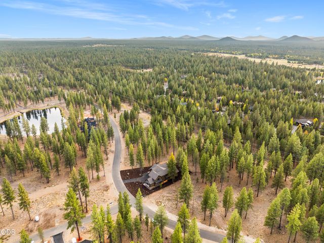 56484 Elk Run Drive 496, Bend, OR 97707
