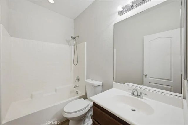 2722 Azalea Avenue, San Jacinto, CA 92582