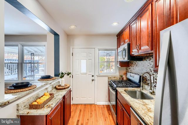 1506 GLENEAGLE RD, Baltimore, MD 21239