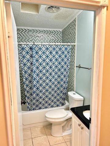 3409 Lake Overlook Place, Lake Worth, FL 33462