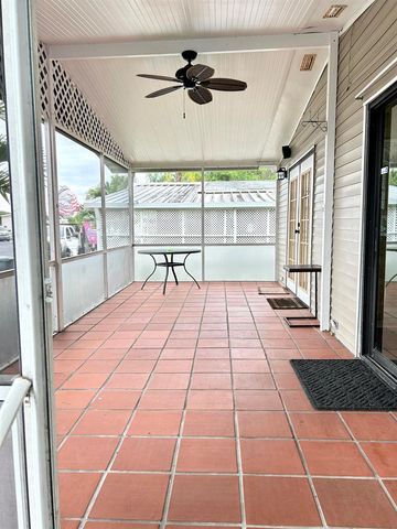 3409 Lake Overlook Place, Lake Worth, FL 33462