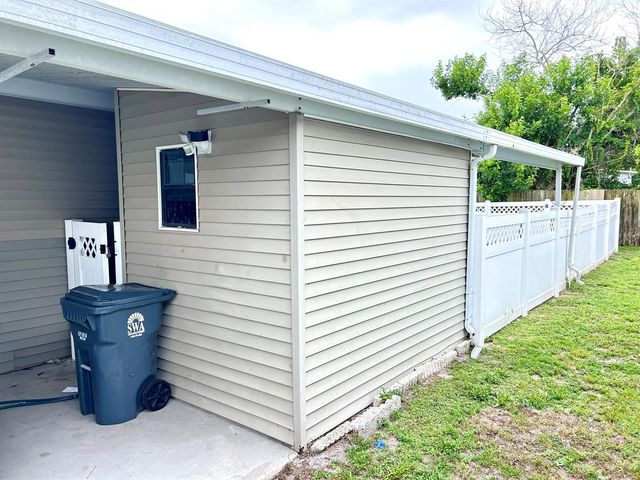 3409 Lake Overlook Place, Lake Worth, FL 33462