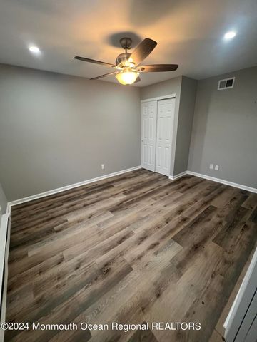 93 Halls Croft Road D, Freehold, NJ 07728