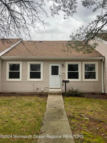 93 Halls Croft Road D, Freehold, NJ 07728