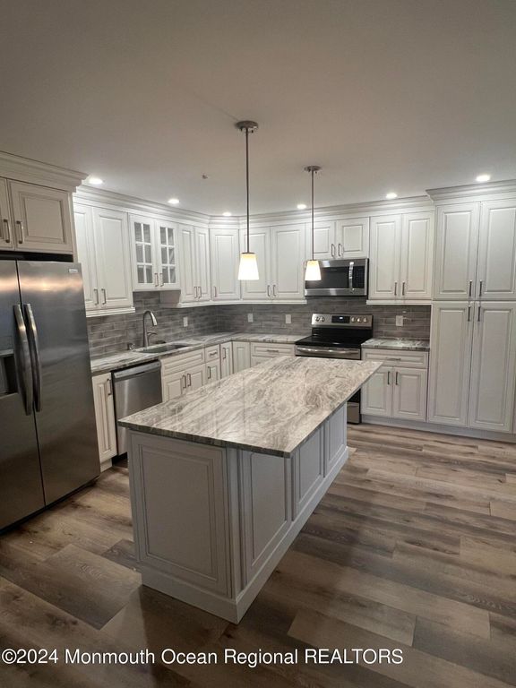 93 Halls Croft Road D, Freehold, NJ 07728