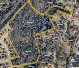 00 CAMDEN AND DEAL Road, Fayetteville, NC 28306