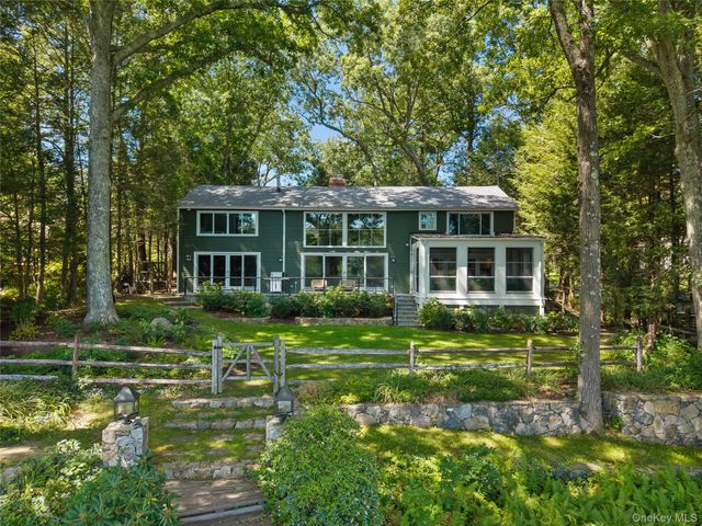 28 Twin Lakes Road, South Salem, NY 10590