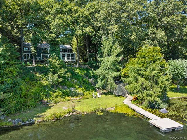 28 Twin Lakes Road, South Salem, NY 10590