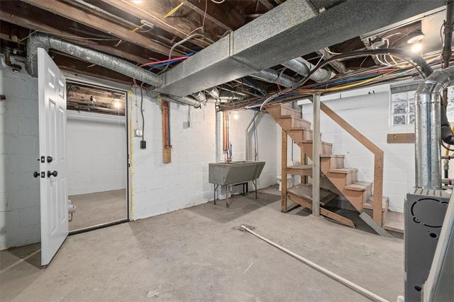 724 Ohio River Blvd, Sewickley, PA 15143