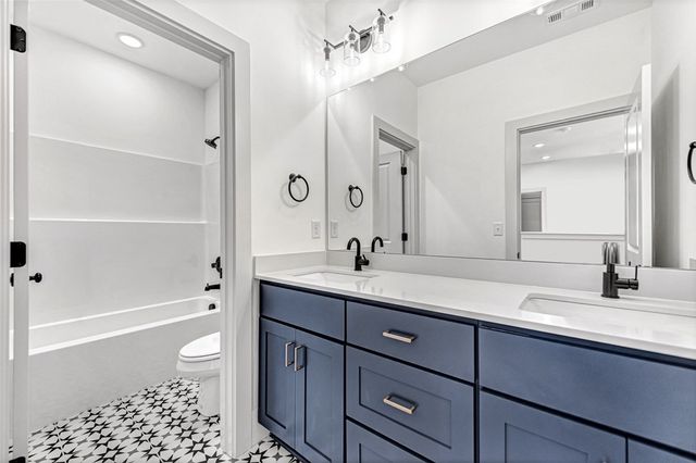 4906 SW Juneberry Street, Bentonville, AR 72713