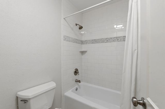 7920 Rockwood LN 216, Austin, TX 78757