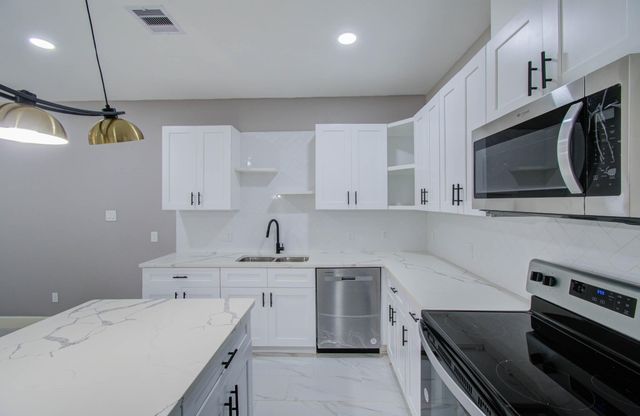 12274 Wild Pine Drive A, Houston, TX 77039