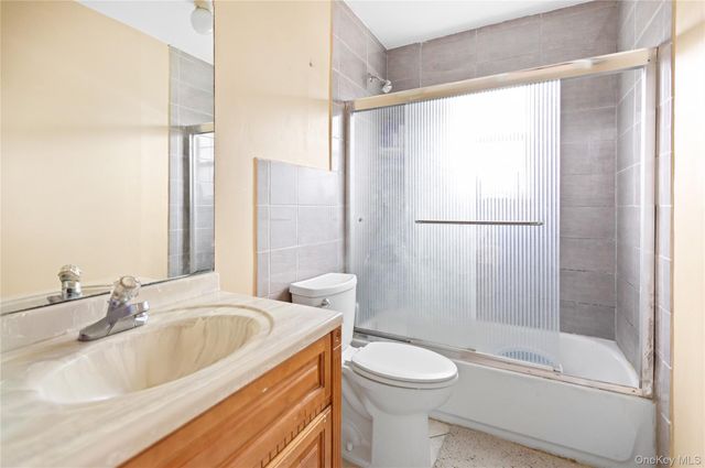 159 Main Avenue, Mastic, NY 11950