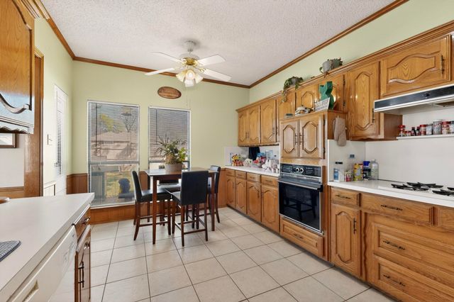 2212 Oak Bluff Drive, Flower Mound, TX 75028