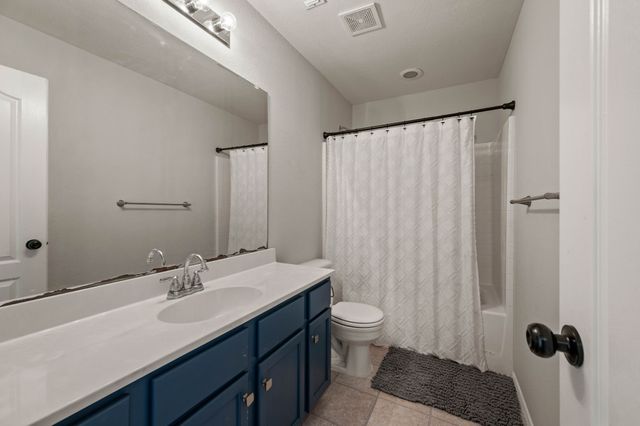 1040 Canyon Drive, Justin, TX 76247