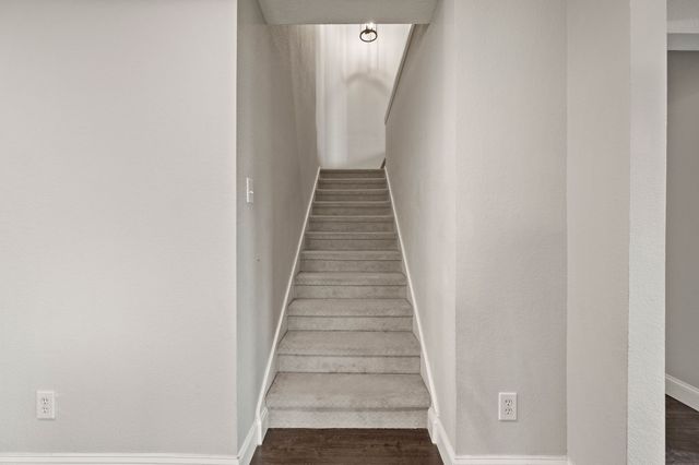 1040 Canyon Drive, Justin, TX 76247