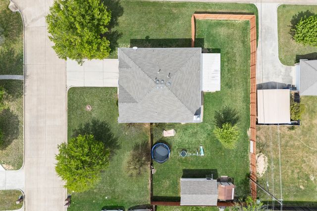 1040 Canyon Drive, Justin, TX 76247