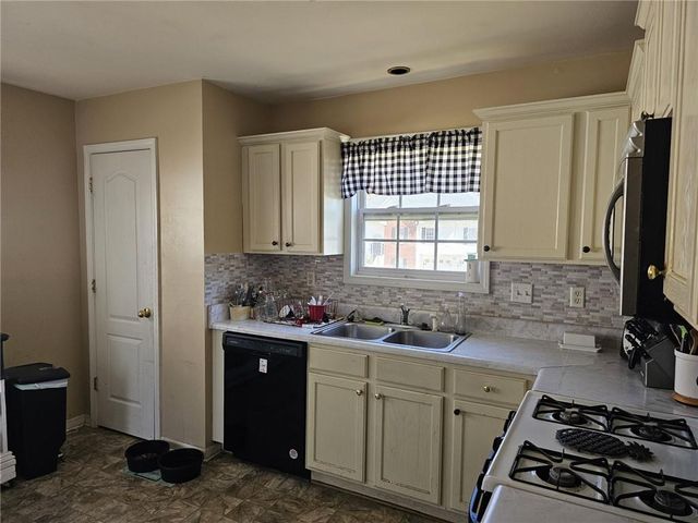 68 Georgias Lane, Dallas, GA 30157