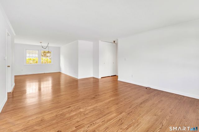 60 Heritage Hill Road APT A, New Canaan, CT 06840