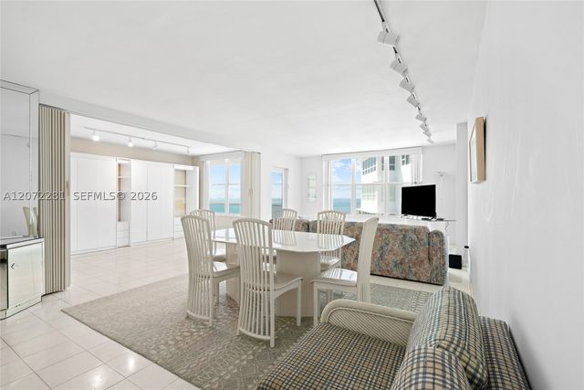 5001 Collins Ave 10G, Miami Beach, FL 33140