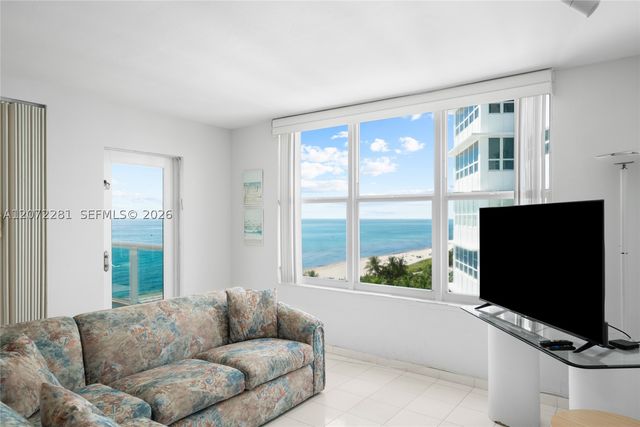 5001 Collins Ave 10G, Miami Beach, FL 33140