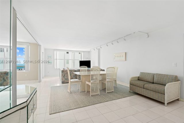 5001 Collins Ave 10G, Miami Beach, FL 33140
