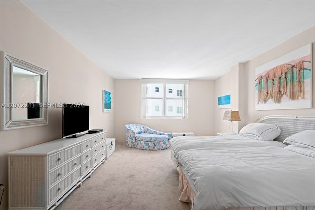 5001 Collins Ave 10G, Miami Beach, FL 33140