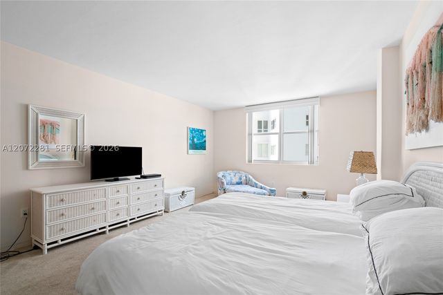5001 Collins Ave 10G, Miami Beach, FL 33140