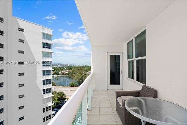 5001 Collins Ave 10G, Miami Beach, FL 33140