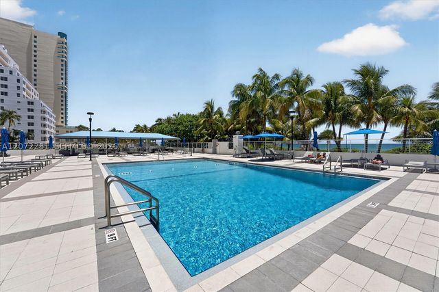 5001 Collins Ave 10G, Miami Beach, FL 33140