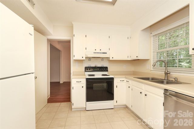 2248 Lawton Bluff Road, Charlotte, NC 28226