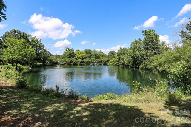 2248 Lawton Bluff Road, Charlotte, NC 28226