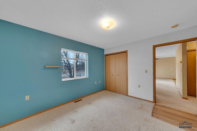 716 MALL DR, Rapid City, SD 57701