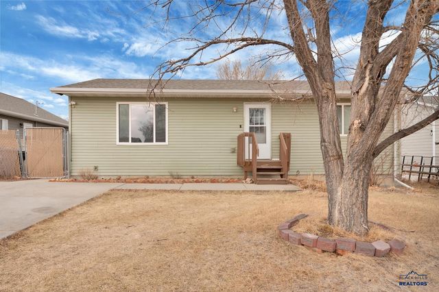 716 MALL DR, Rapid City, SD 57701