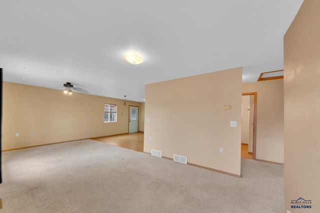 716 MALL DR, Rapid City, SD 57701