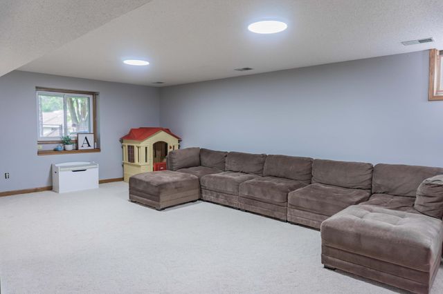 4874 W 144th Street, Savage, MN 55378