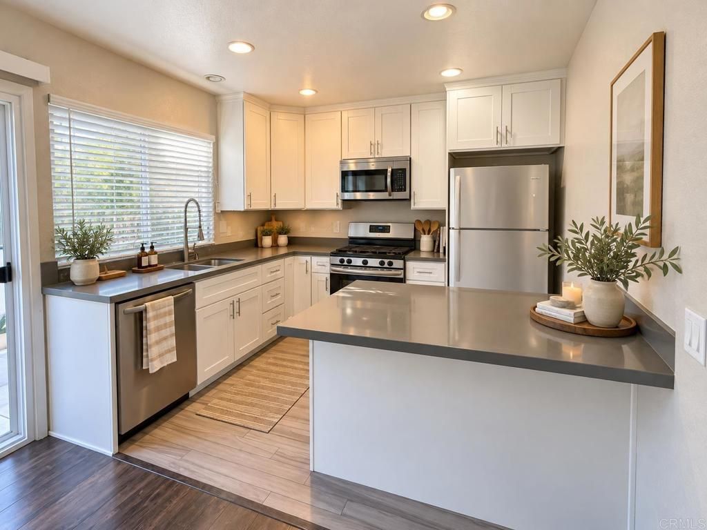 10480 Greenford Drive, San Diego, CA 92126 — photo 3