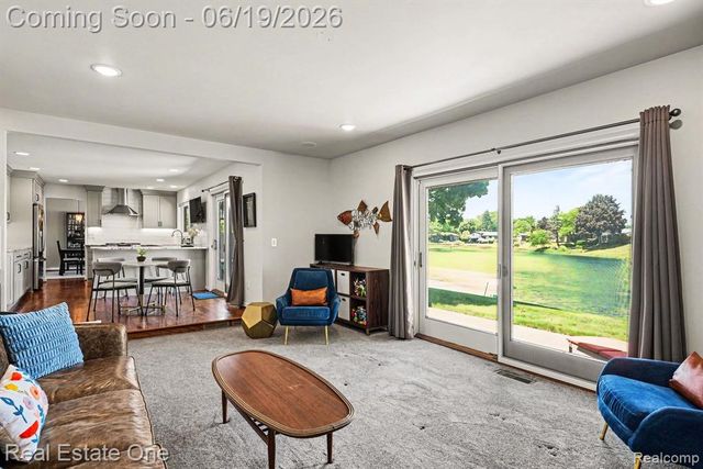 6317 Atkins Drive, Troy, MI 48085