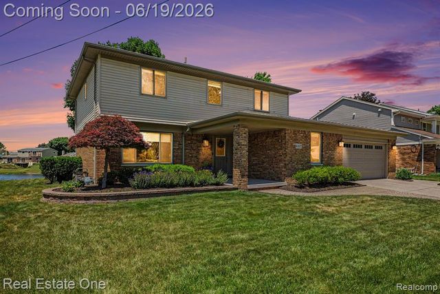 6317 Atkins Drive, Troy, MI 48085