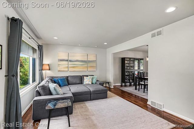 6317 Atkins Drive, Troy, MI 48085