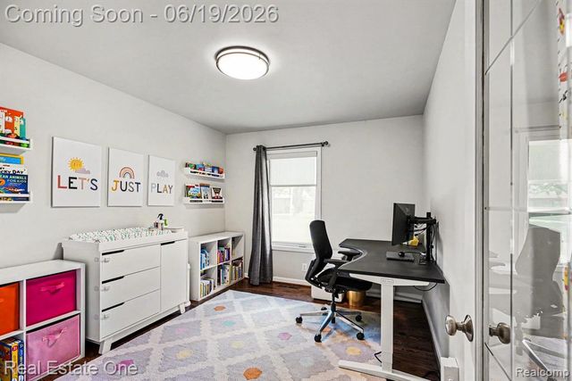 6317 Atkins Drive, Troy, MI 48085