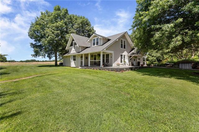 13020 W 327th Street, Paola, KS 66071