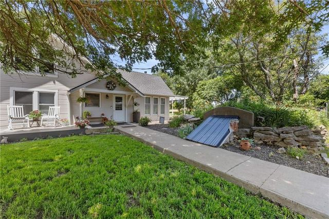 13020 W 327th Street, Paola, KS 66071