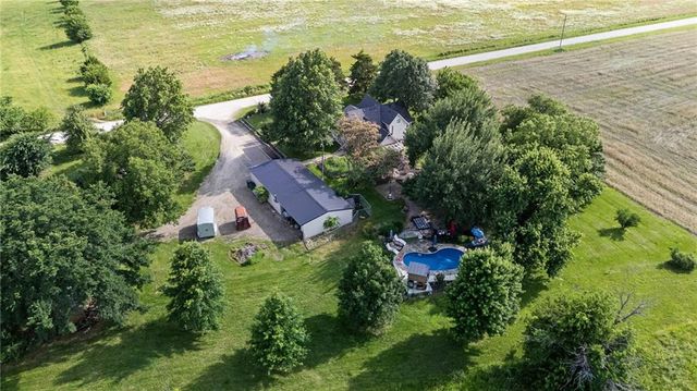 13020 W 327th Street, Paola, KS 66071