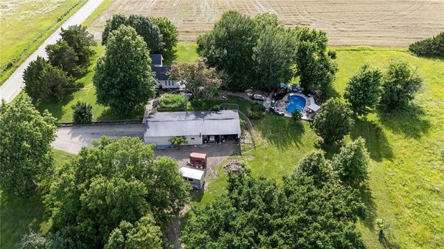 13020 W 327th Street, Paola, KS 66071