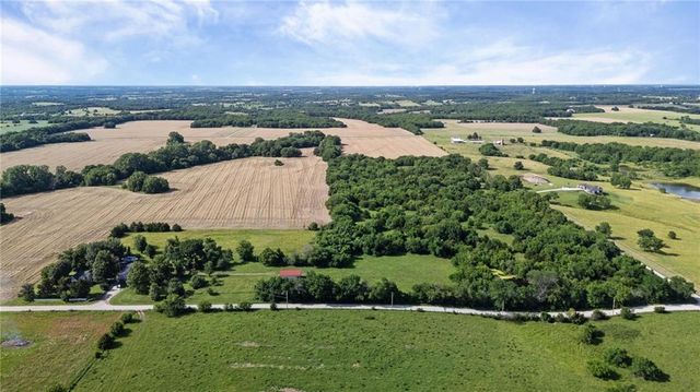 13020 W 327th Street, Paola, KS 66071