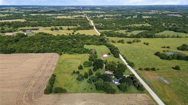 13020 W 327th Street, Paola, KS 66071