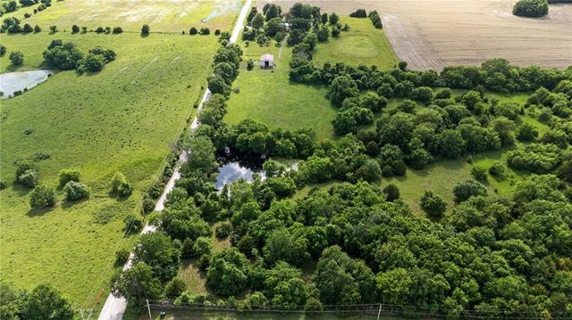 13020 W 327th Street, Paola, KS 66071