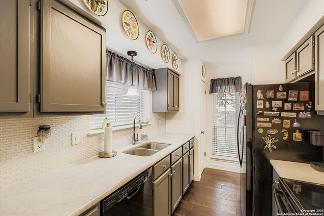 11839 Parliament St Apt 2013, San Antonio, TX 78216