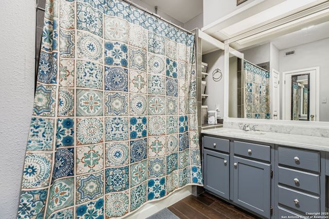 11839 Parliament St Apt 2013, San Antonio, TX 78216